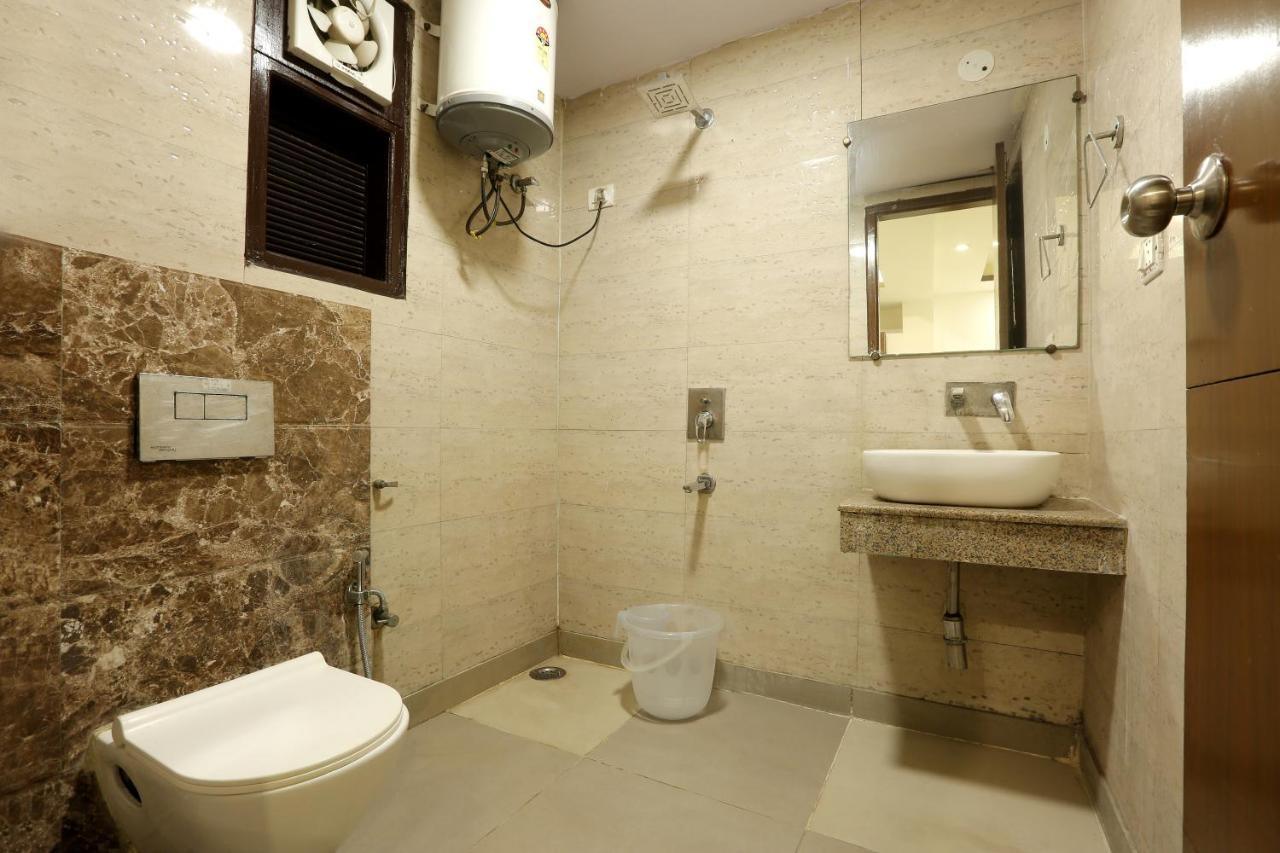 Hotel Qualia Suites At Delhi Airport Neu-Delhi Exterior foto